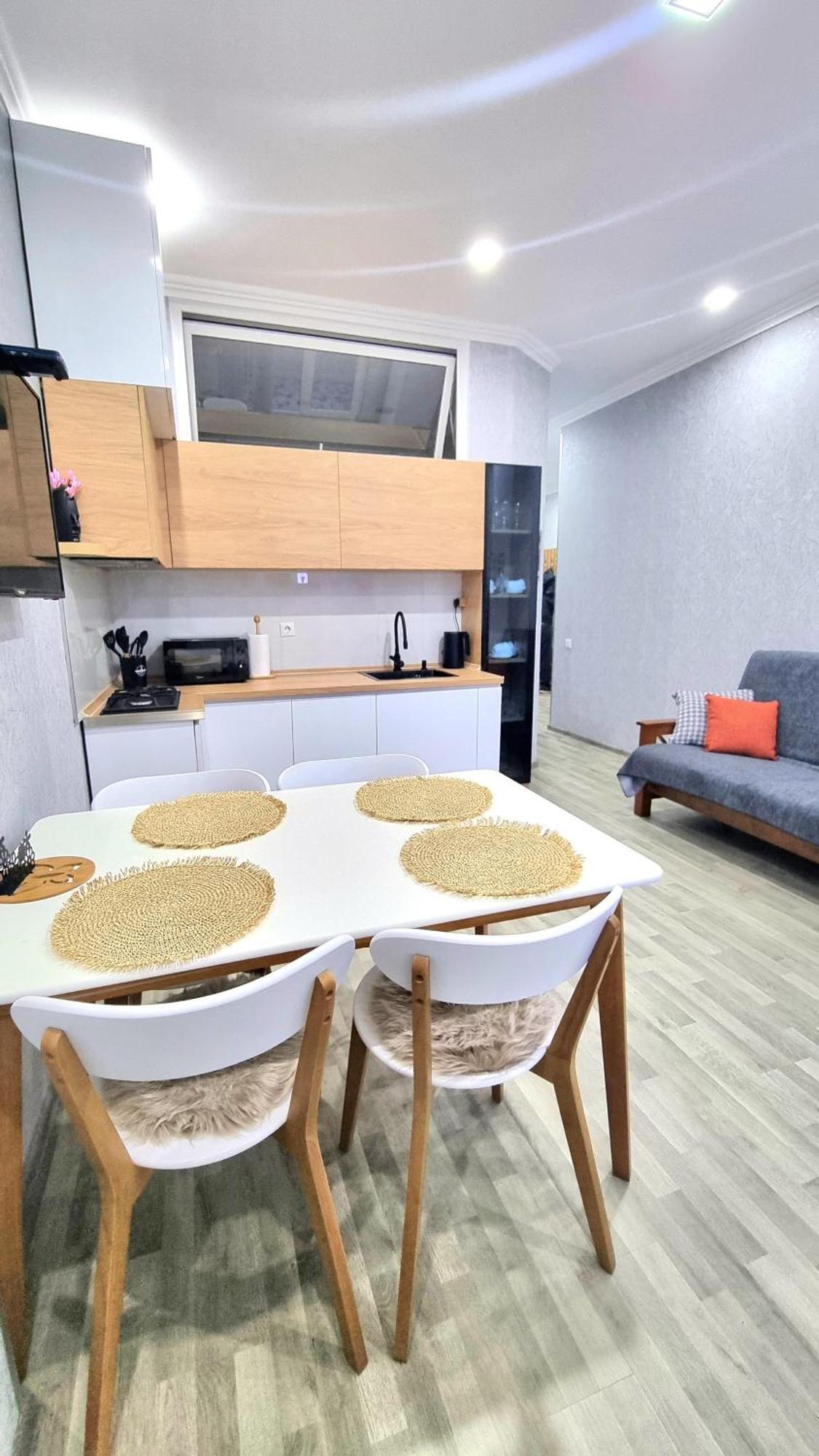 Kate'S New Cozy Apartment Kutaisi Bagian luar foto