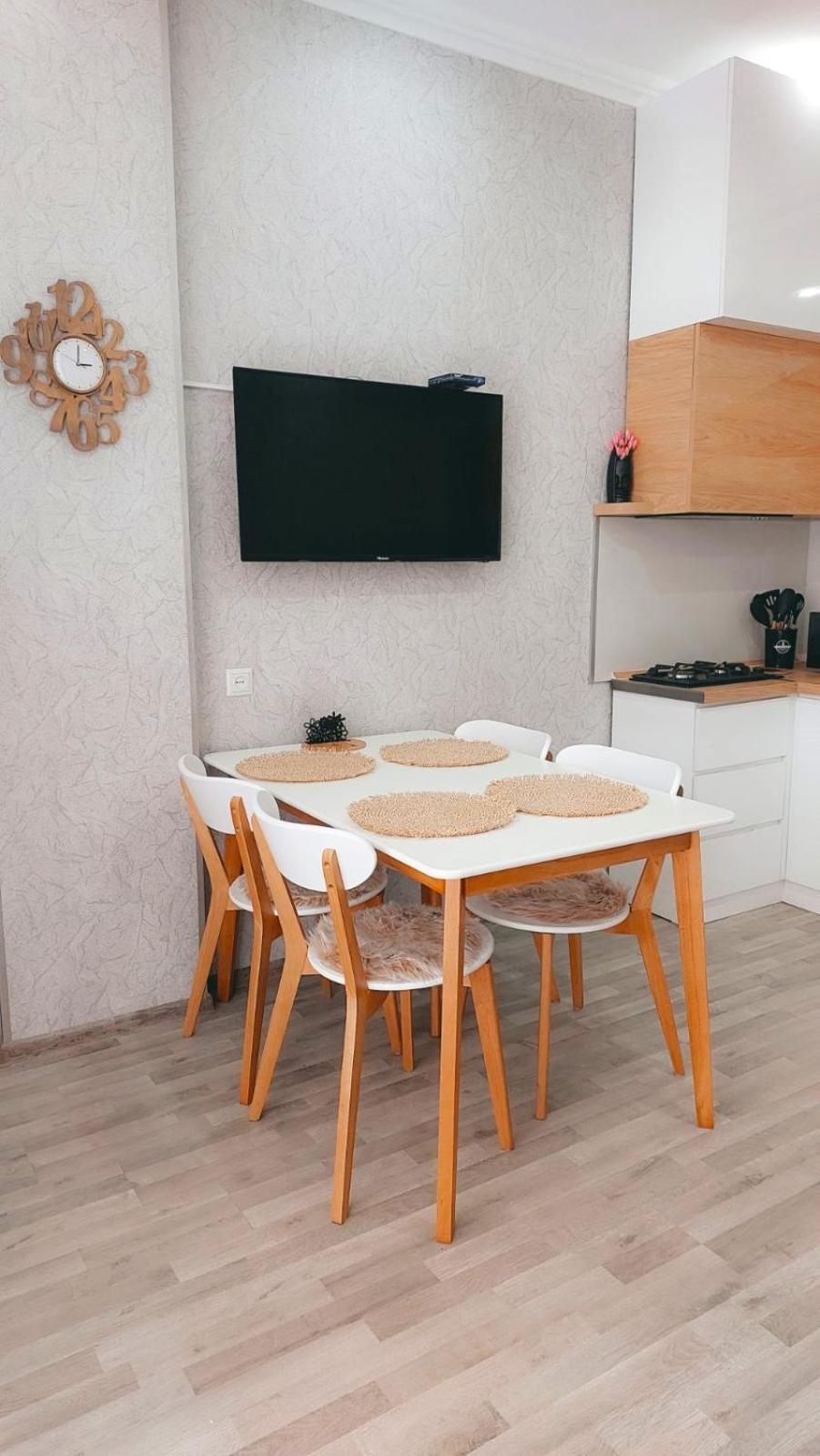 Kate'S New Cozy Apartment Kutaisi Bagian luar foto