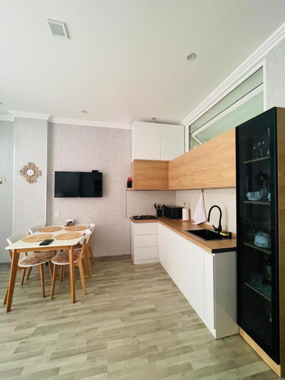 Kate'S New Cozy Apartment Kutaisi Bagian luar foto